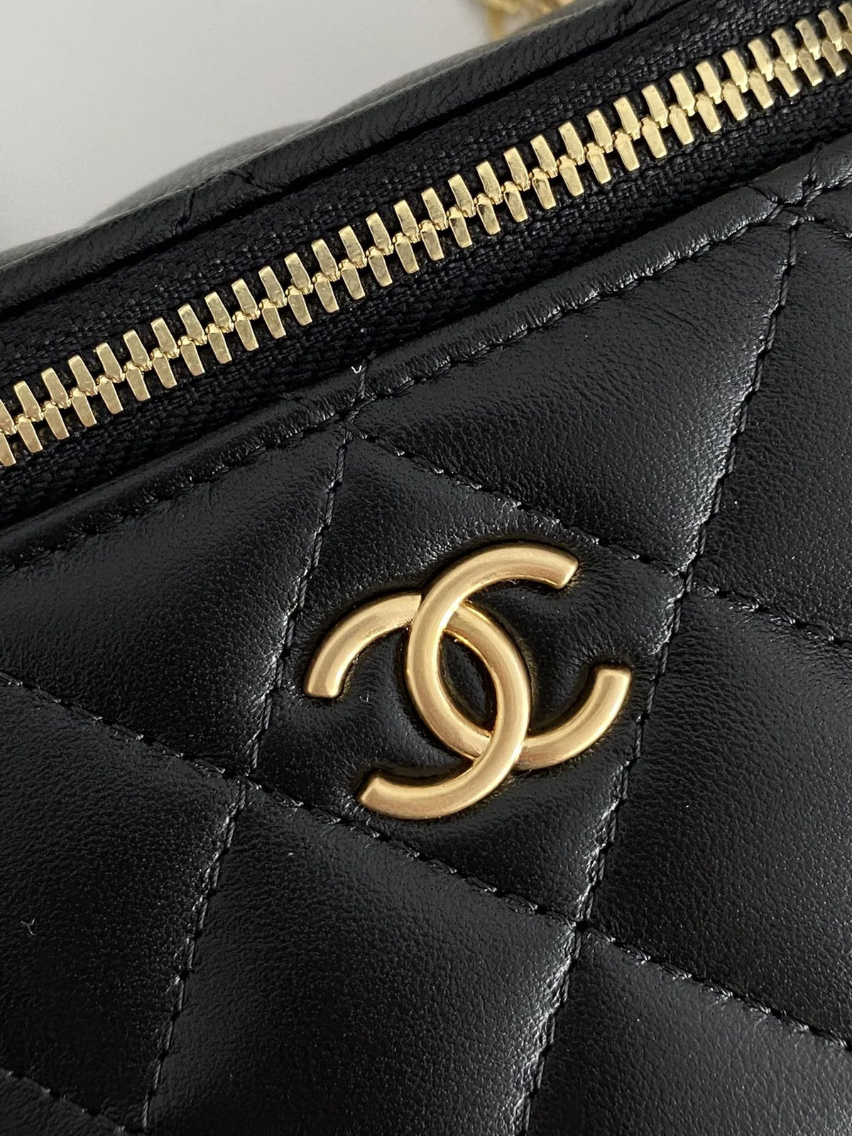 Black Small Vanity Bag 4.3in/11cm L792