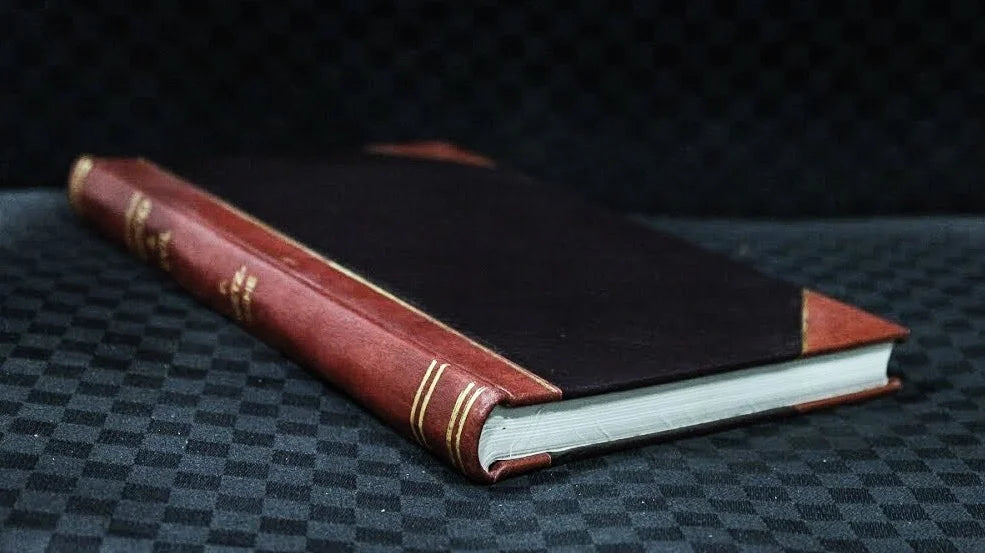 Leatherbound Book G375088