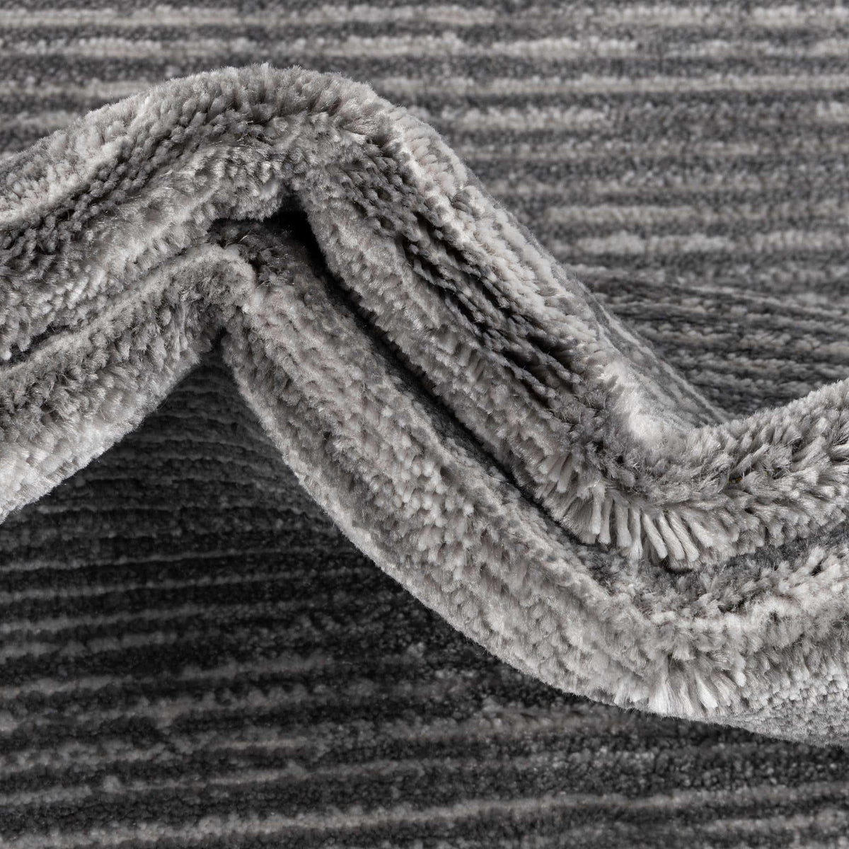 5' 3 x 8' Oval Gray Medium Rug Q1328