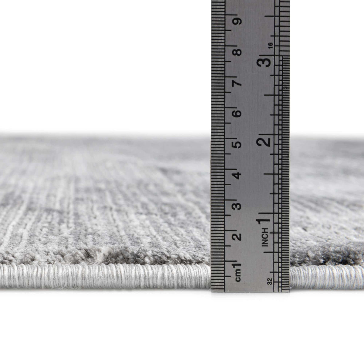 5' 3 x 8' Oval Gray Medium Rug Q1328