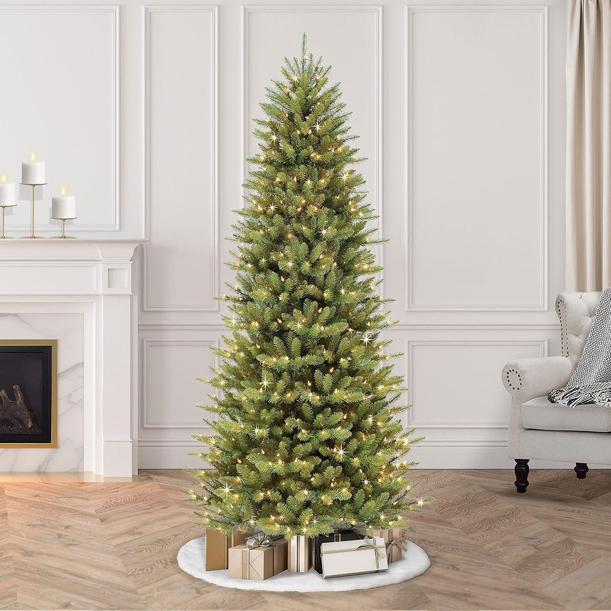7.5 Foot Pre-Lit Slim Fraser Fir Artificial Christmas Tree with 500 Clear Lights, Green Z128