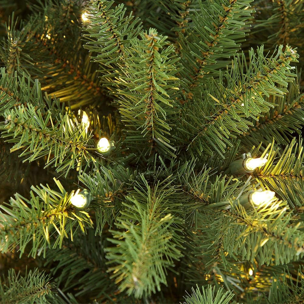 7.5 Foot Pre-Lit Slim Fraser Fir Artificial Christmas Tree with 500 Clear Lights, Green Z128
