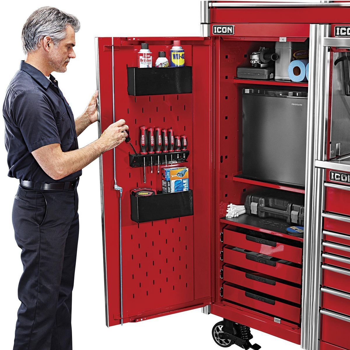 28 in. End Locker T6461
