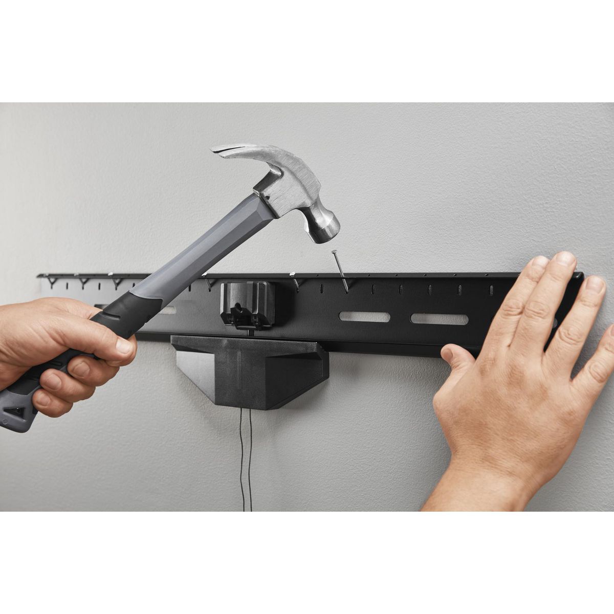 Slim Profile TV Wall Mount G769