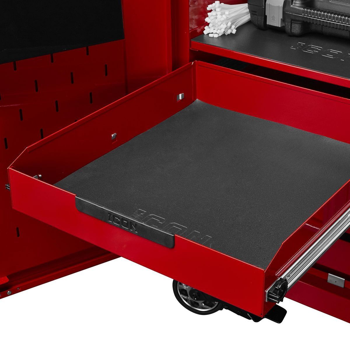 28 in. End Locker T6461