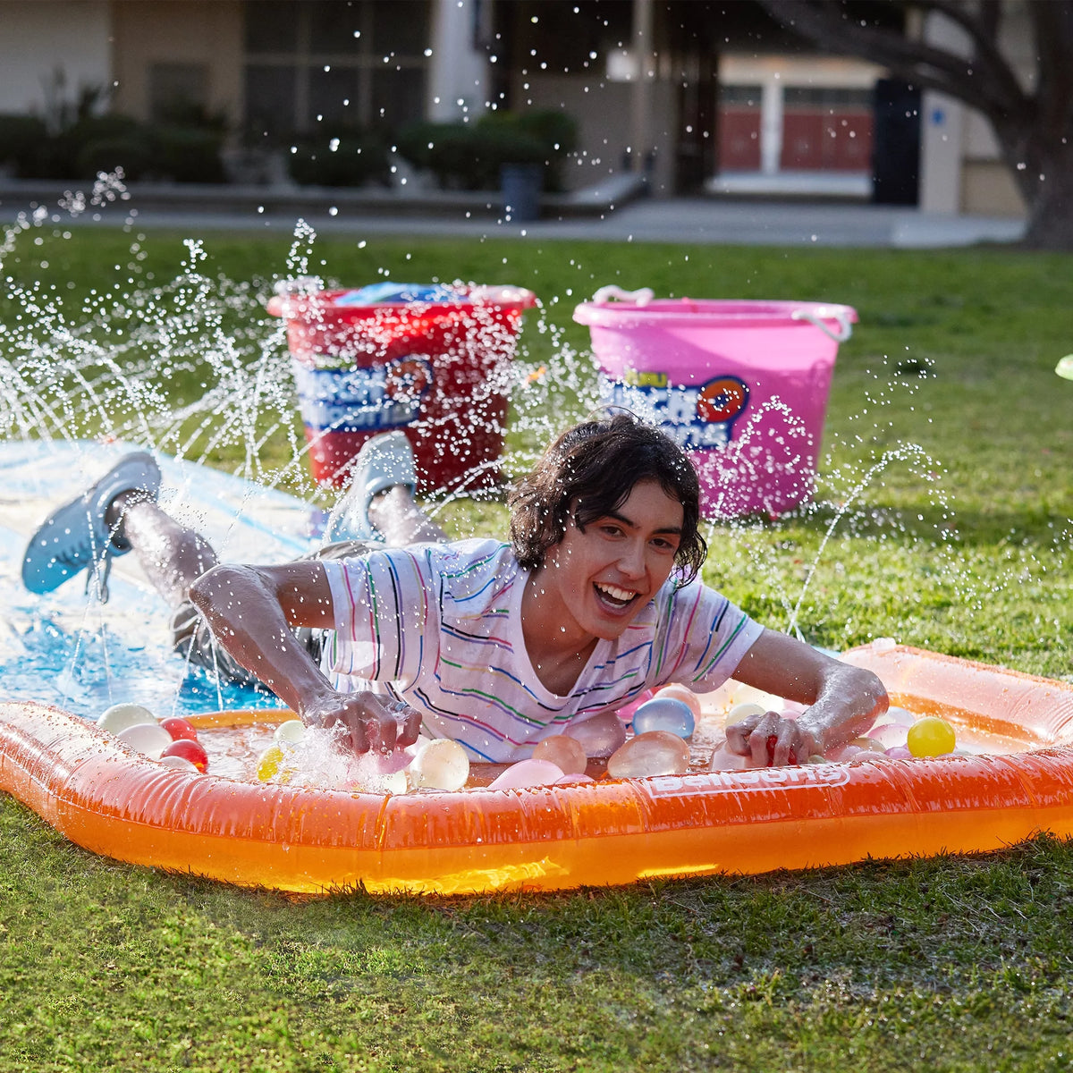 Water Slide with 3 Tropical Bob U873779